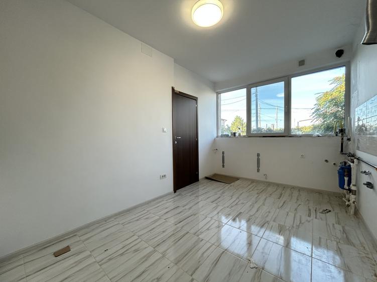 Casă individuală cu 5 camere cu Canalizare în Fundeni