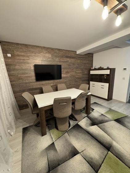 Casă cu 4 camere cu Teren 300 Mp în Central