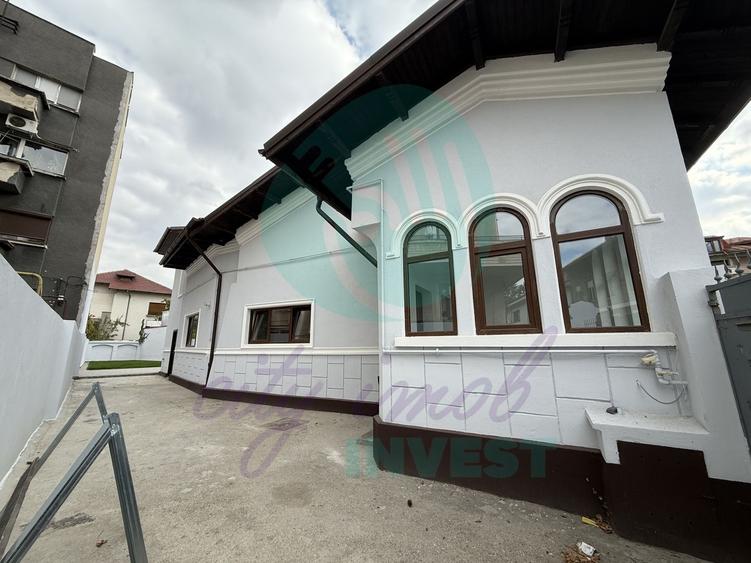 Casă individuală cu 4 camere cu Canalizare în Dacia