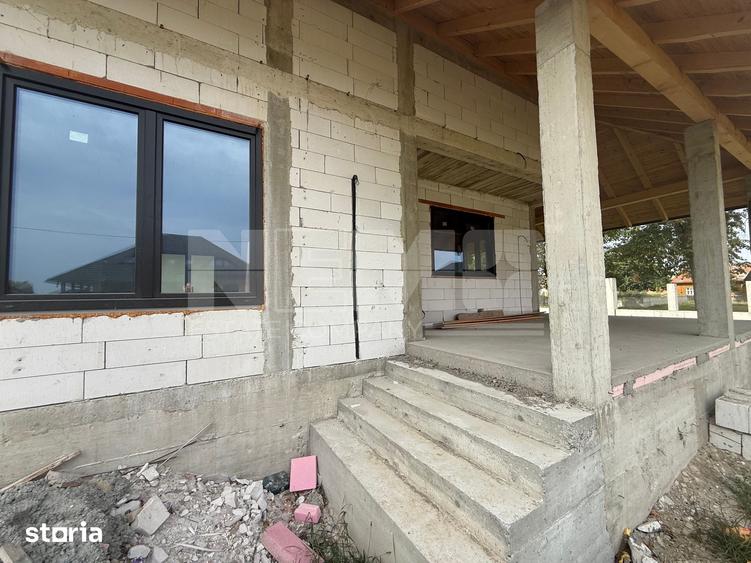 Casă cu 4 camere cu Teren 1000 Mp în Horodnic