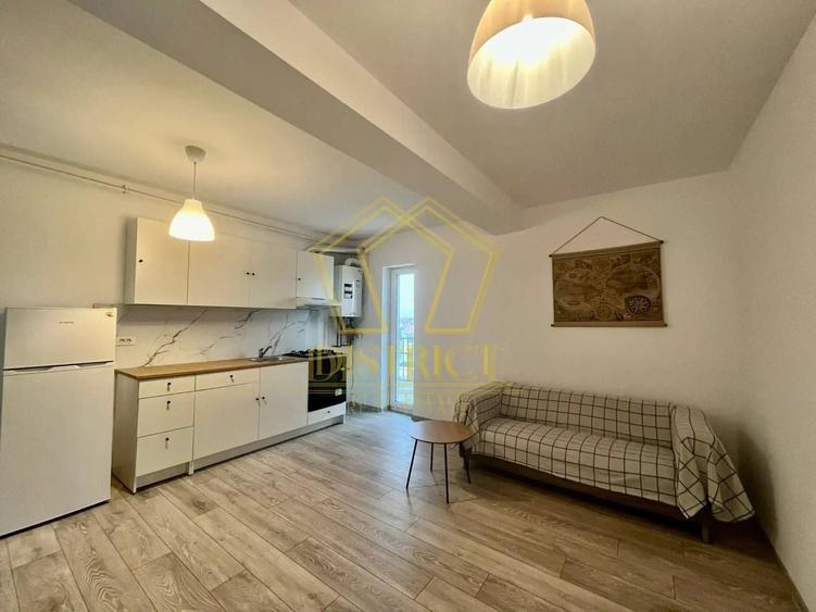 Apartament cu 3 camere semidecomandat, mobilat în Moșnița Nouă