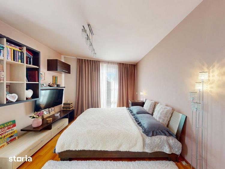 Casă cu 5 camere cu Teren 1104 Mp în Lipovei