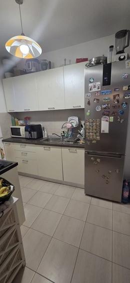 Apartament cu 3 camere decomandat în Lazaret