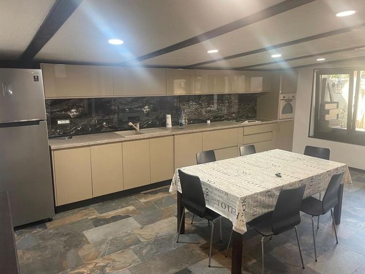 Apartament cu 4 camere decomandat în Chiajna