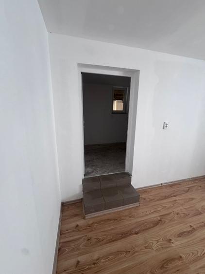 Casă individuală cu 5 camere cu Teren 3223 Mp în Josani (Măgești)