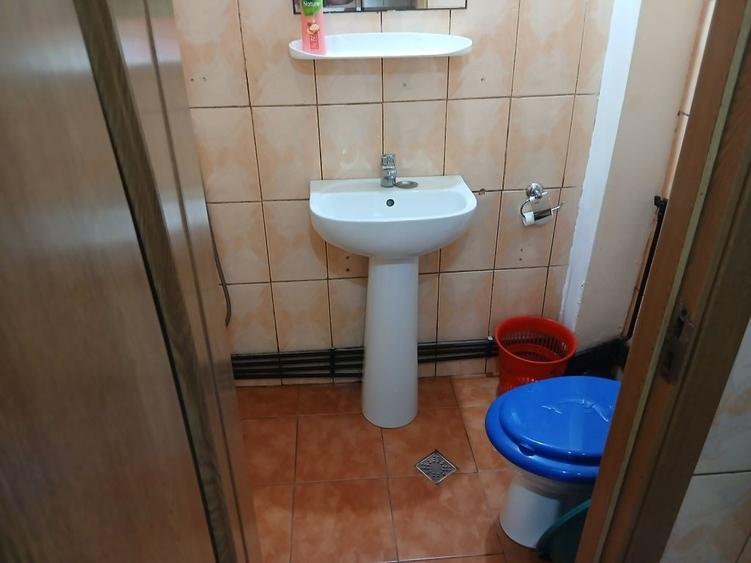 Garsonieră decomandată în Central