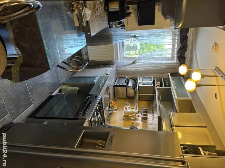 Apartament cu 3 camere semidecomandat în Central