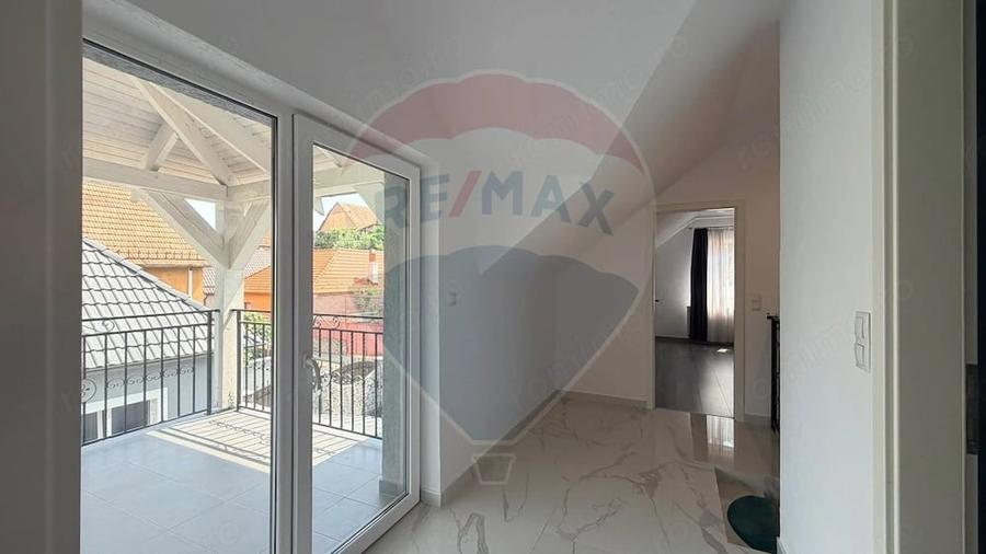 Casă cu Teren 430 Mp în Central