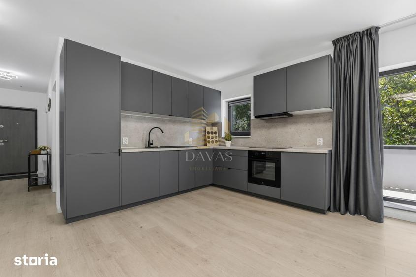Apartament cu 3 camere semidecomandat în Între Lacuri