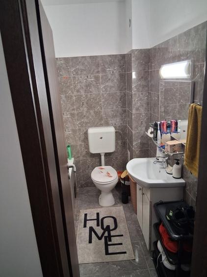 Apartament cu 2 camere decomandat în Titan