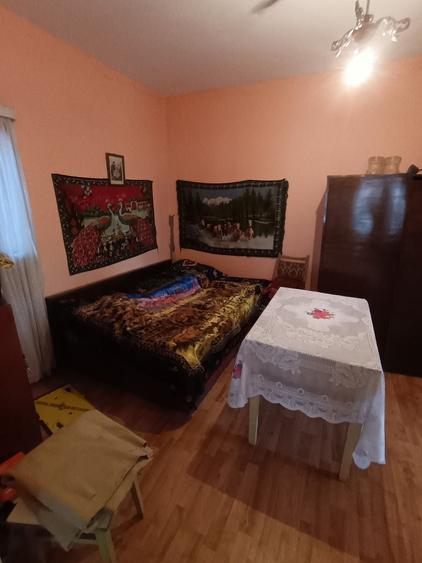 Casă cu 4 camere în Obârșie