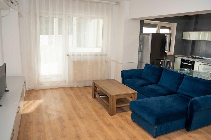 Apartament cu 2 camere semidecomandat în Panduri