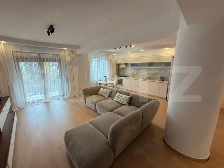 Apartament cu 3 camere, mobilat în Central