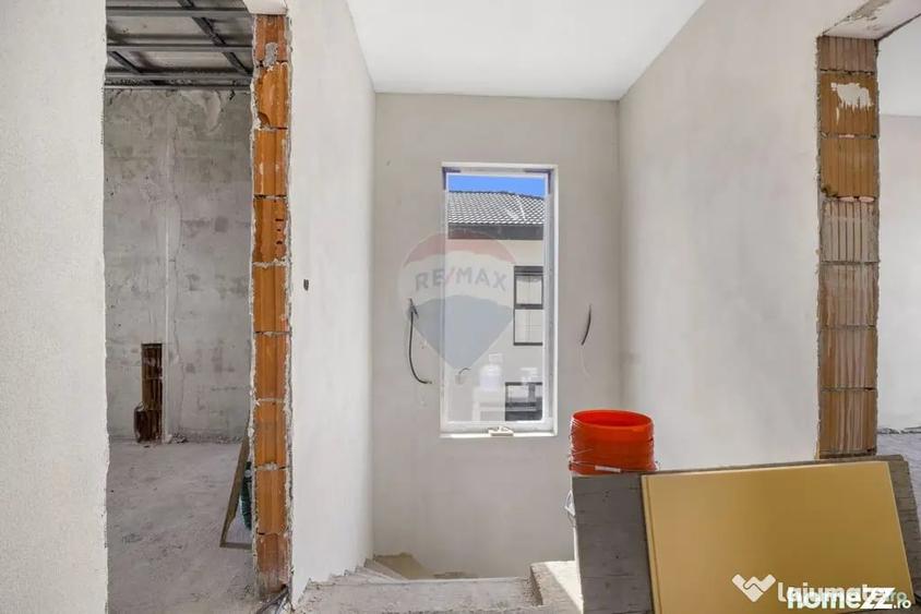 Casă cu 5 camere cu Teren 392 Mp în 6 Vânători
