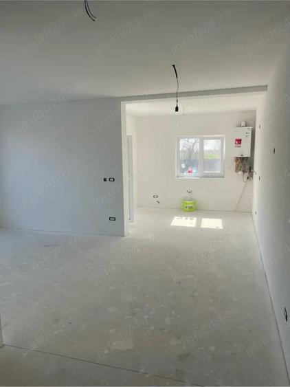 Casă cu 3 camere cu Teren 830 Mp în Albina