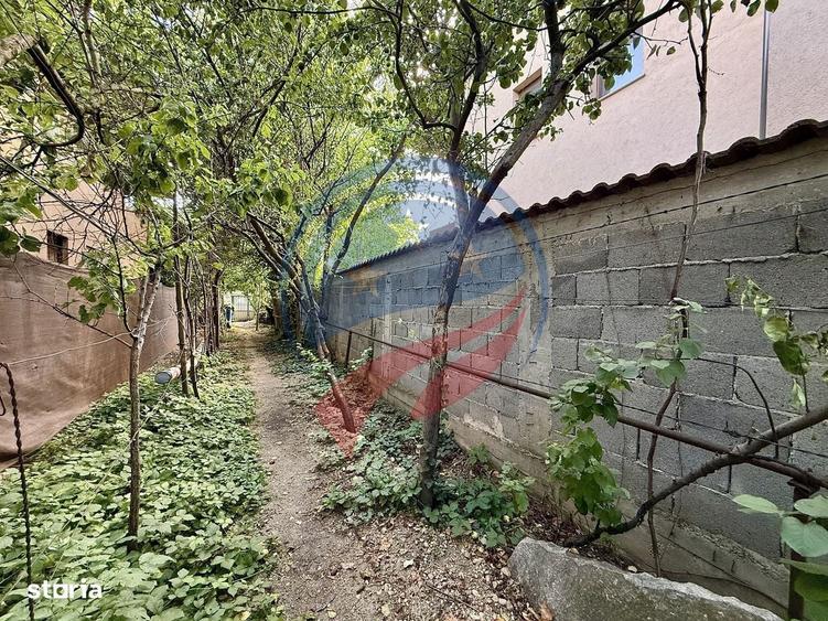 Casă cu 4 camere în Ungureni