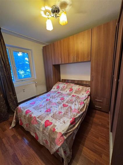 Apartament cu 2 camere semidecomandat, mobilat în Berceni
