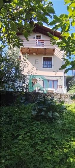 Casă individuală cu 3 camere cu Teren 437 Mp în Podul Vadului