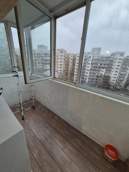 2 Camere Et.7/10 Decomandat An constructie 1980 Metrou Gorjului - 1