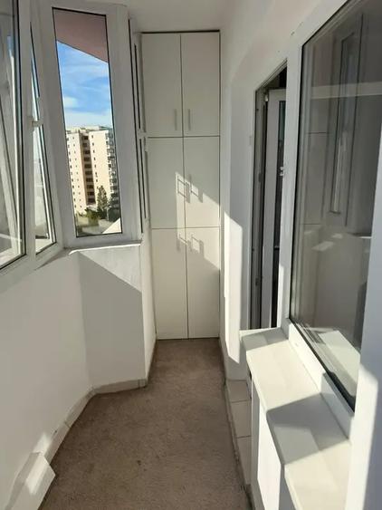 Apartament cu 3 camere, mobilat în Vitan Mall
