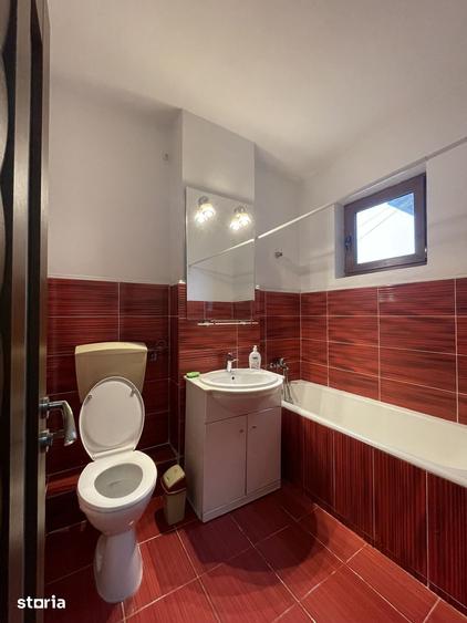 Apartament cu 3 camere decomandat în Cetate