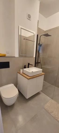 Apartament cu 2 camere decomandat, mobilat în Florești