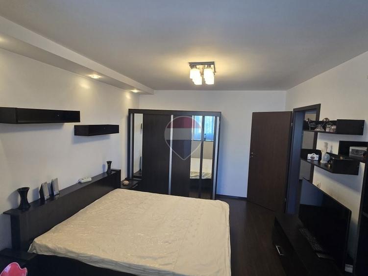 Apartament cu 3 camere decomandat, mobilat în 1 Decembrie 1918