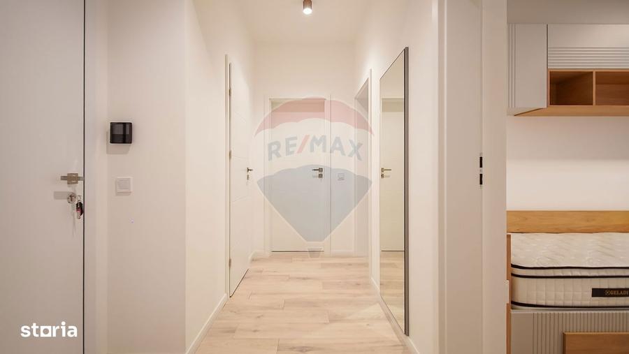 Apartament cu 3 camere, mobilat în Tractorul