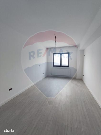 Apartamente Noi cu Lift in Burdujeni, 55-68 mp - Langa Pia?a, Biserica - 8