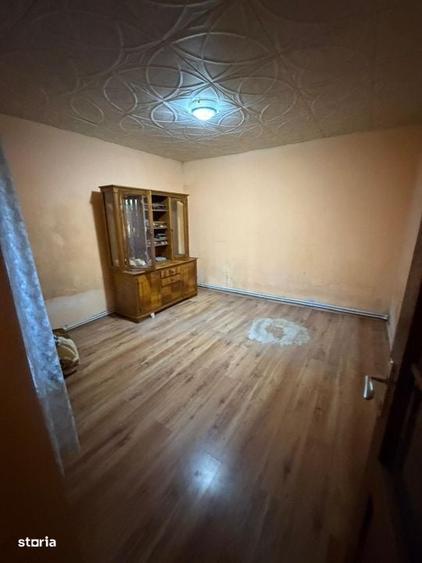 Casă cu 4 camere în Șimnicu de Jos