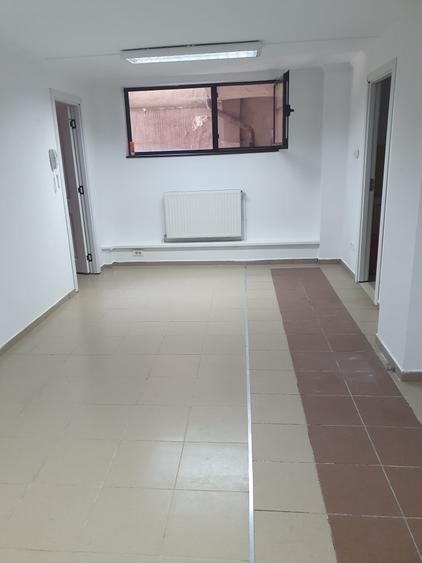 Apartament cu 2 camere semidecomandat în 13 Septembrie