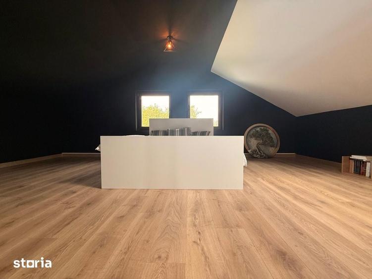 Casă cu 4 camere cu Teren 1040 Mp în Ileana