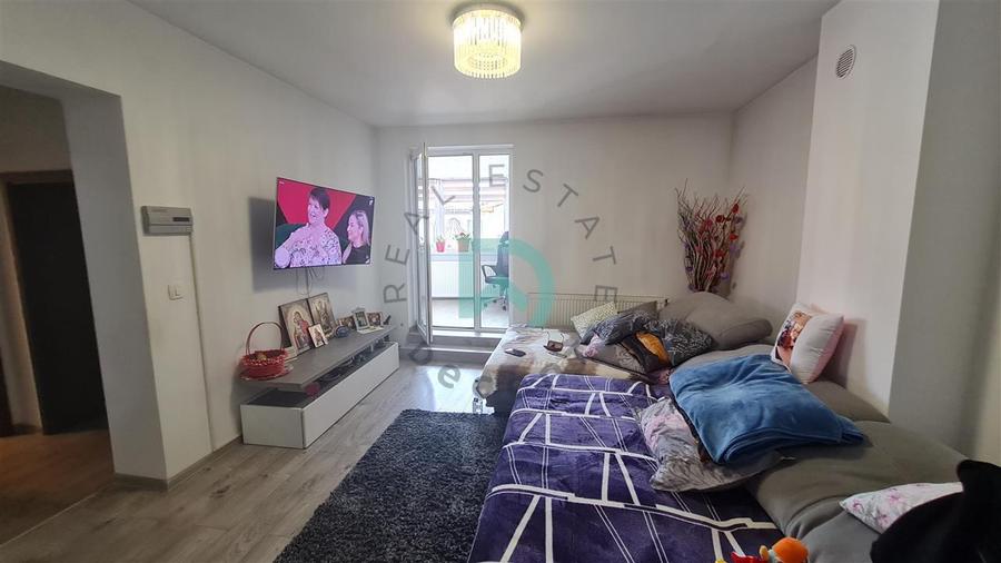 Casă individuală cu 4 camere cu Teren 220 Mp în Răcădău
