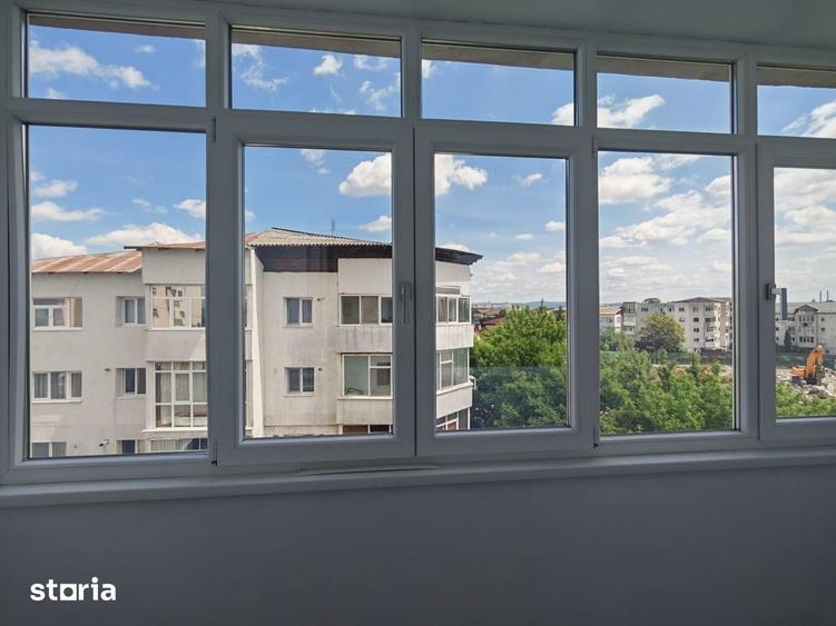 Apartament cu 3 camere decomandat în Mioriței