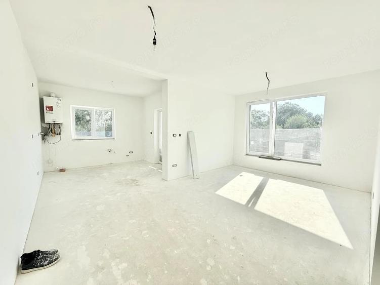 Duplex pozitionat central - 4 camere - 415 mp teren - 6