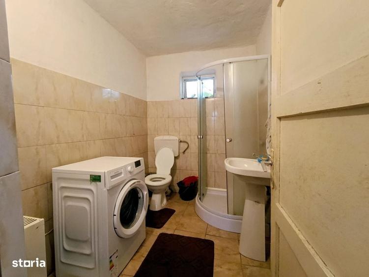 Casă cu 3 camere în Central
