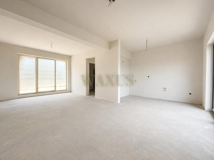 Duplex cu 6 camere cu Canalizare în Chinteni