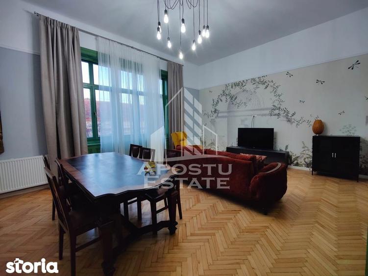 Apartament cu 3 camere, mobilat în Central