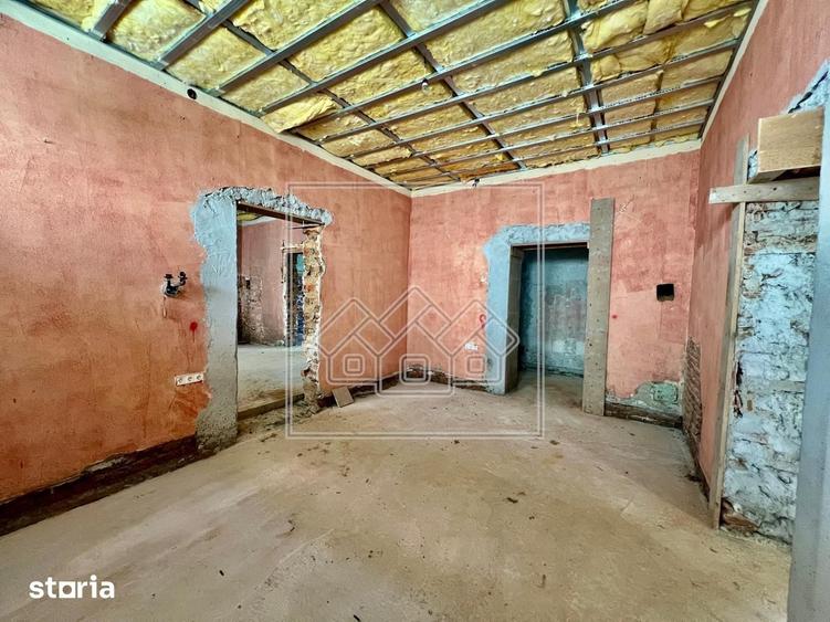 Casa de vanzare - 4 camere, 130 mp - Centrul Istoric - 9
