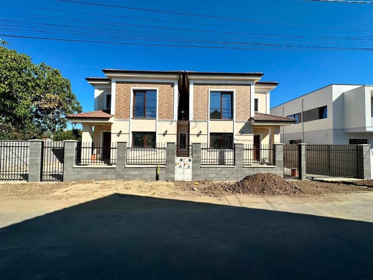 Casă cu 4 camere cu Teren 350 Mp în Săcălaz