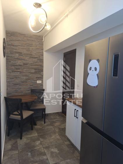 Apartament cu 3 camere decomandat, mobilat în Ultracentral