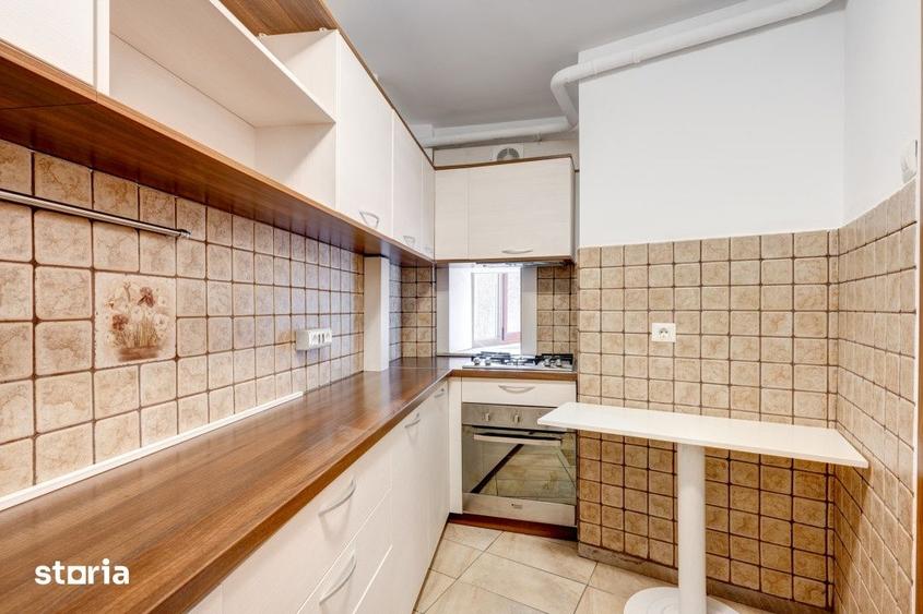 Apartament cu 2 camere semidecomandat în Centrul Civic