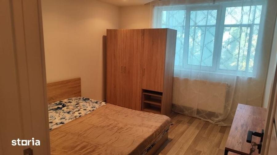Apartament cu 2 camere semidecomandat în Calea București