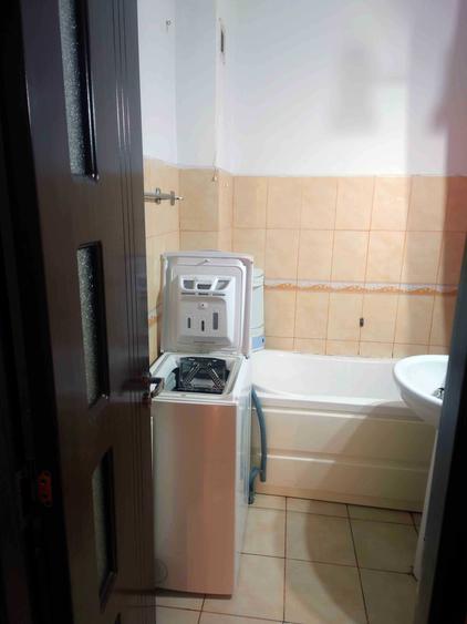 Apartament cu 3 camere decomandat în Mircea cel Bătrân