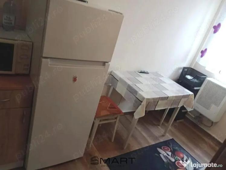 Garsonieră decomandată în Central