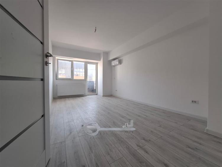 Apartament cu 2 camere decomandat în Galata