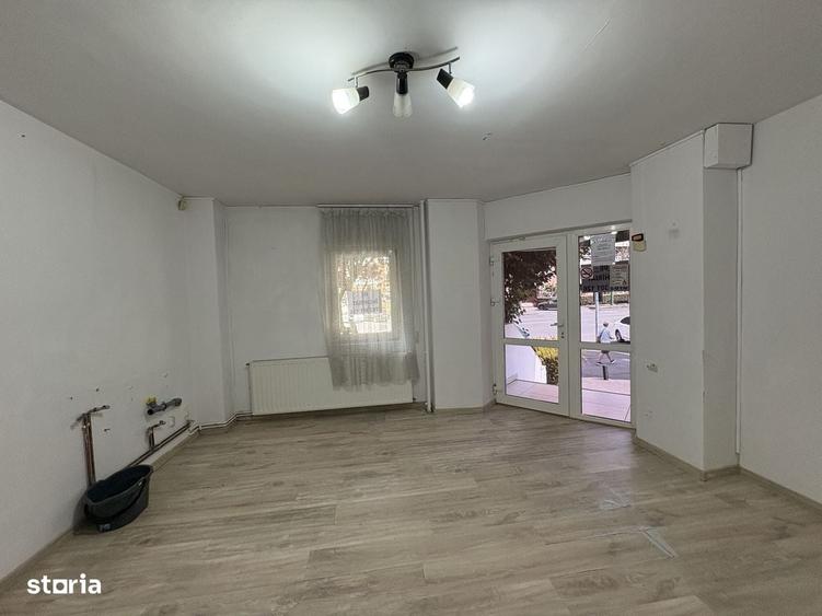 Spațiu comercial, de 60 mp, în Centrul Civic