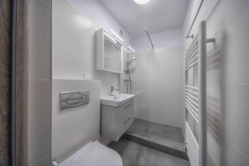 Apartament cu 2 camere semidecomandat în Astra