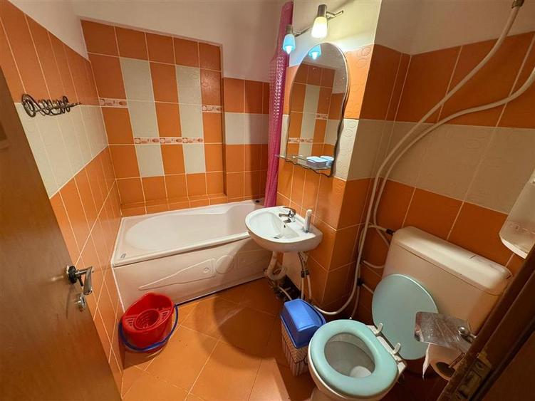 Apartament cu 2 camere semidecomandat, mobilat în Gară