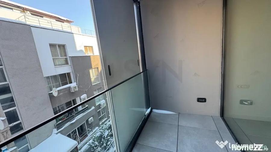 Apartament cu 2 camere semidecomandat în Herăstrău